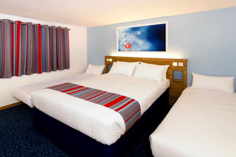 Travelodge Nottingham Central Extérieur photo